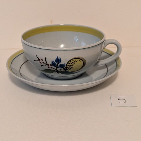 Vintage Handpainted Arabia Finland Windflower Teacup and Saucer with Flaw - Picture 1 of 11